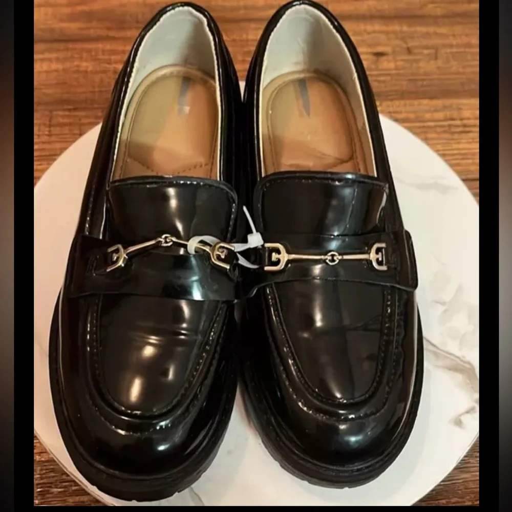 Sam Edelman LEATHER KID TULLY LUG SOLE LOAFER Black Box W/Gold Chain Decorative